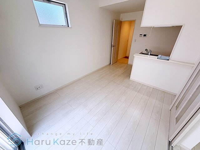 【居間・リビング】 | ジュネス豊田【名古屋市賃貸・宅配ボックス】