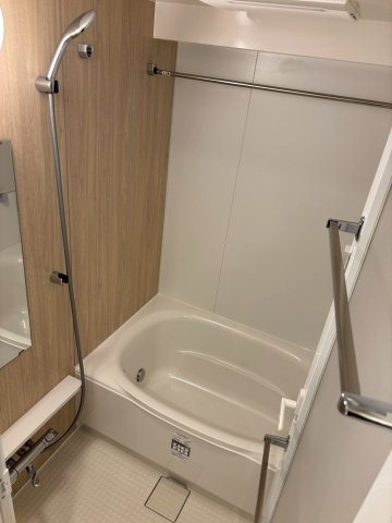 川崎市中原区新丸子東２丁目の賃貸マンションの浴室