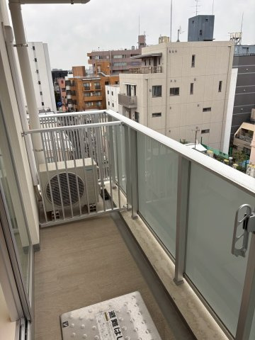川崎市中原区新丸子東２丁目の賃貸マンションのバルコニー