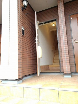 【玄関】 | リバーサイドＡ | ゆったりとした玄関です