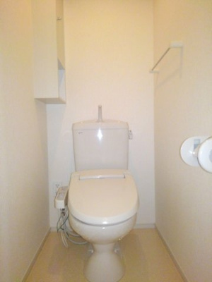 【トイレ】 | サンリット | ゆったりとした空間のトイレです