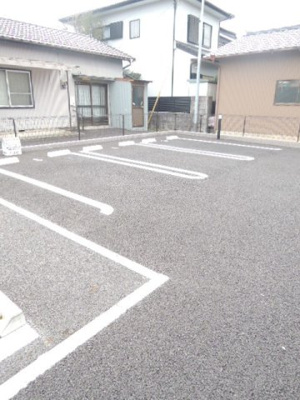 【駐車場】 | ヴィラ・グロワールⅡ | カースペースがあります