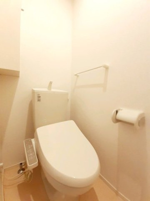 【トイレ】 | ビスタフローラ | 落ち着いた色調のトイレです