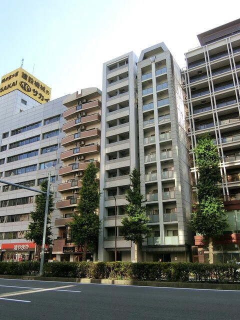 コスモグラシア芝大門のエントランス
