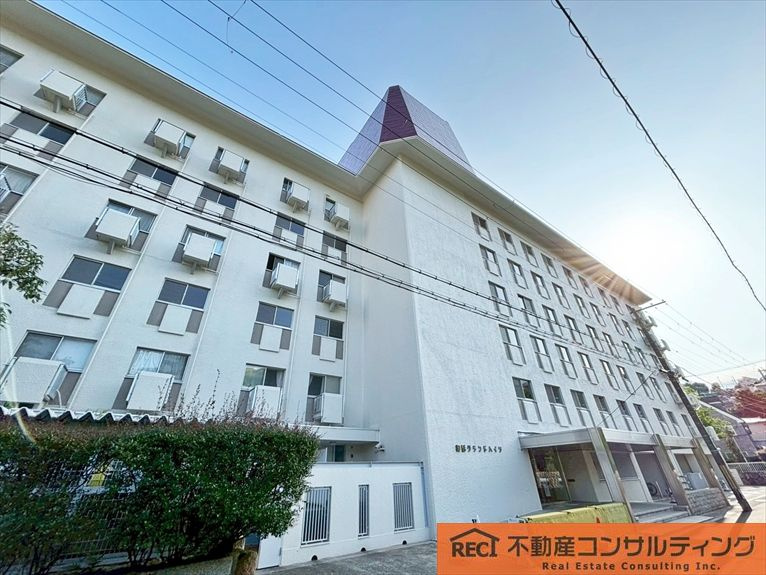 御影グランドハイツの外観
