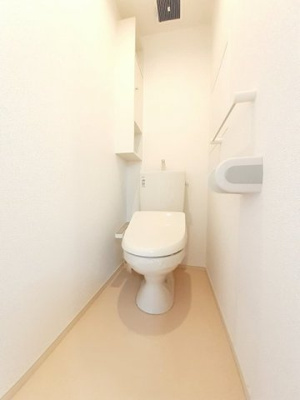 【トイレ】 | ミドルＣ | ゆったりとした空間のトイレです