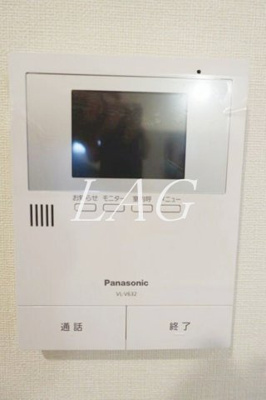 【セキュリティ】 | ピッコロコルティーレ | モニター付きインターフォンです。