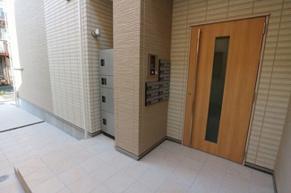 【エントランス】 | REGALEST三番町