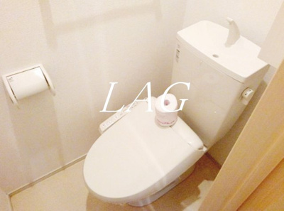 【トイレ】 | ウエストウィング | トイレです。