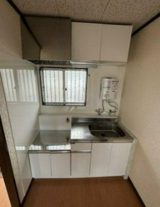 相模原市中央区上溝のアパートのキッチン