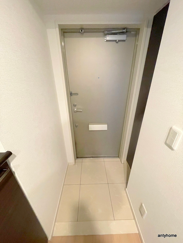 グラマシー京橋　仲介手数料無料の玄関