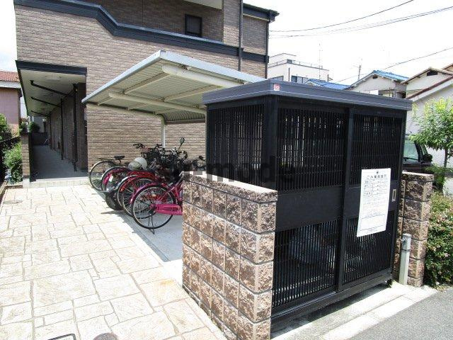 コージーコートのエントランス