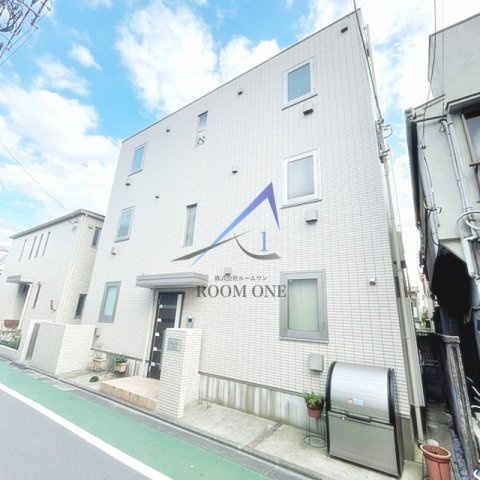 クレスト三軒茶屋