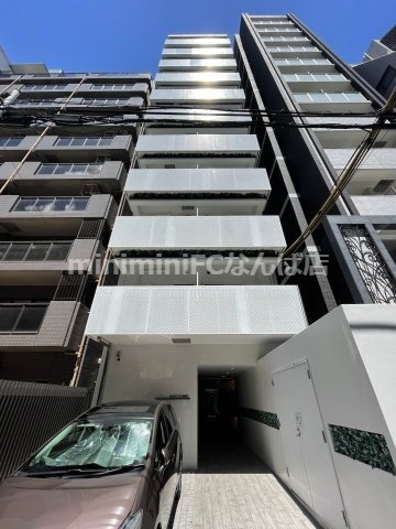 アンビシャス鎗屋町の外観