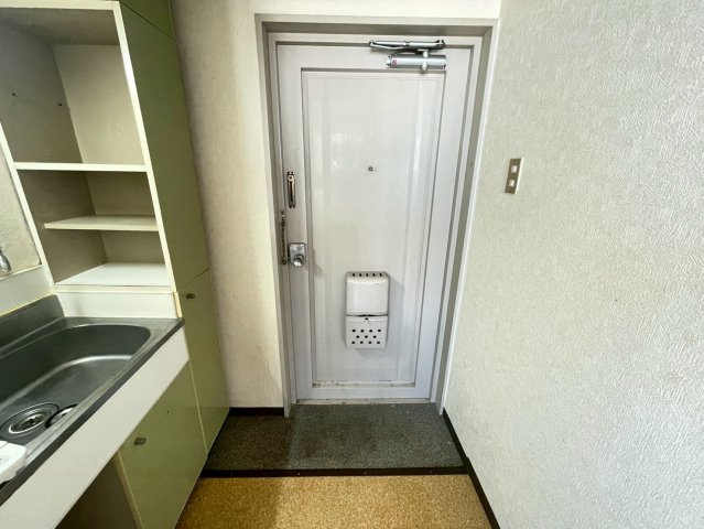 ロイヤル俊徳Ⅱの玄関