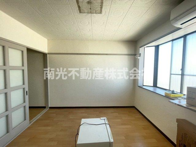 ロイヤル俊徳Ⅱの居間・リビング