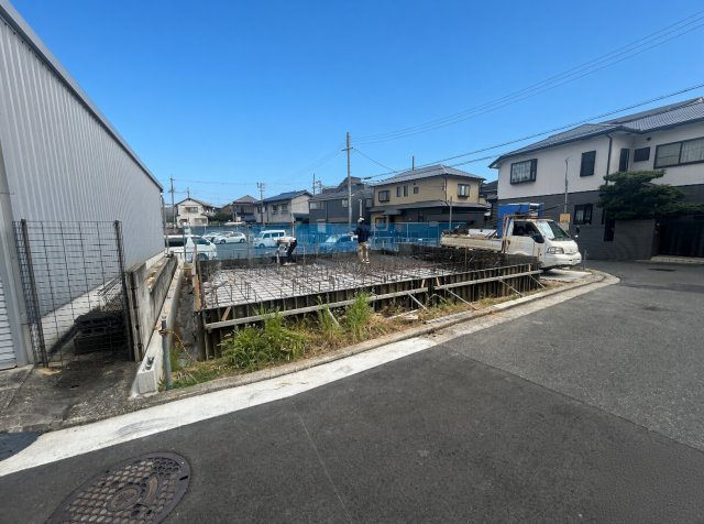 ◆堺市東区日置荘西町　新築一戸建ての外観|周辺は落ち着いた街並みの住宅地！子育てがしやすい住環境です！まだ未完成ですが、現地でしかわからない事もございます。是非一度ご覧ください。