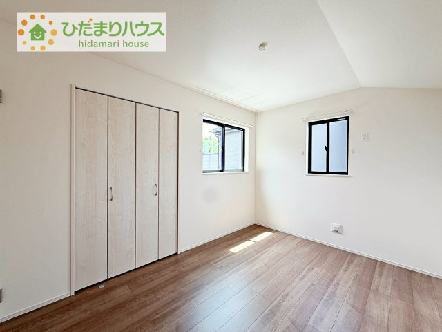 【洋室】 | つくばみらい市伊奈東41番　新築戸建　B号棟 | 机にベットを置けば子供部屋の完成です！