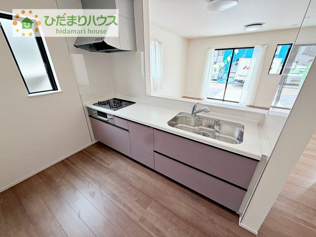 【キッチン】 | つくばみらい市伊奈東41番　新築戸建　B号棟 | 家族と会話しながら料理できるオープンカウンター♪