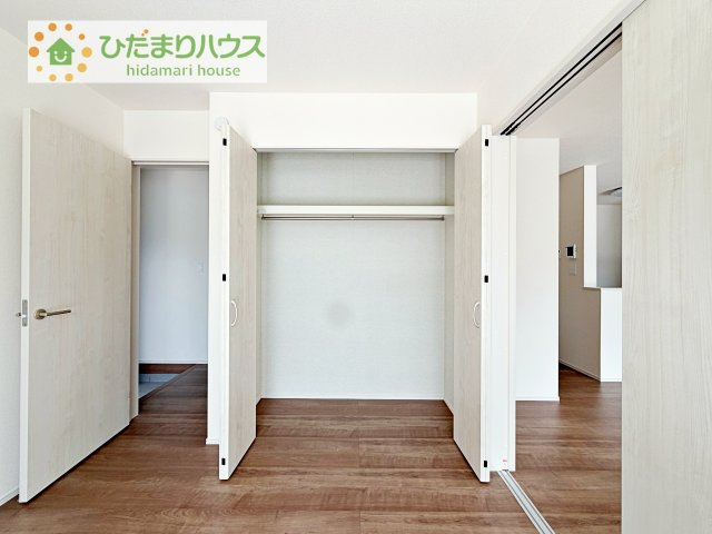 【収納】 | つくばみらい市伊奈東41番　新築戸建　B号棟 | 全室にクローゼットが付いていて、お部屋の住空間もスッキリ広々使えそうです(^^)