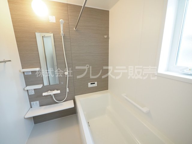 奈良市五条畑１丁目の新築一戸建 全２区画の浴室|現地写真（２号地浴室）浴室暖房乾燥機を標準装備！