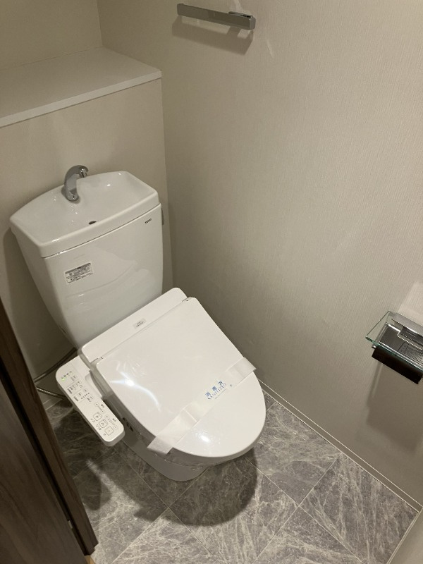 世田谷区太子堂２丁目の賃貸マンションのトイレ|落ち着いたトイレです