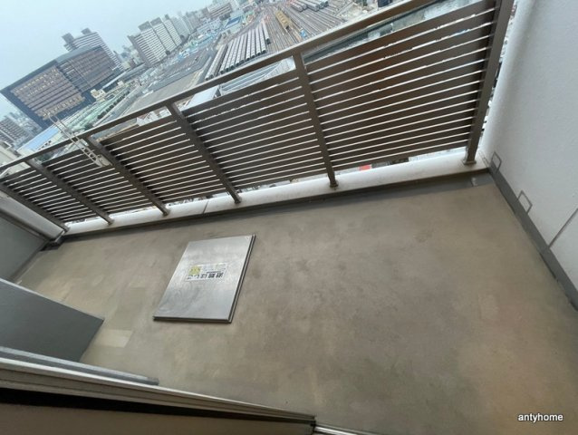 グラマシー京橋　仲介手数料無料のバルコニー
