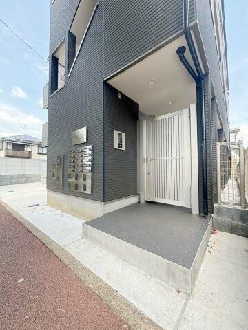 勝田台ガーデンテラスのエントランス