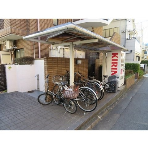 ダイホープラザ井荻の外観|駐輪場