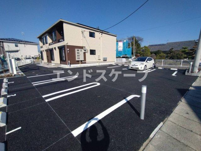 レジデンス　アニューの駐車場|高崎、前橋のお部屋探しはエンドスケープまで！お客様の理想お聞かせ下さい♪