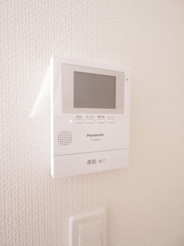 ＢＬＯＯＭＩＮＧ　ＭＡＩＳＯＮ東久留米市浅間町のセキュリティ|※他号室写真です