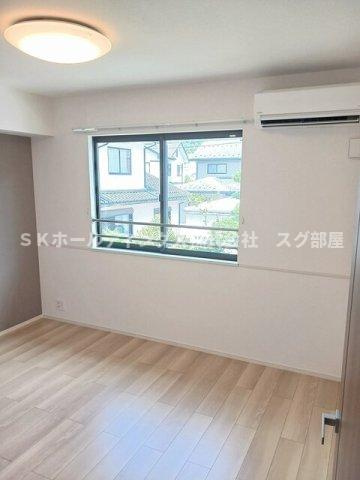 メゾン１２朝来の内装