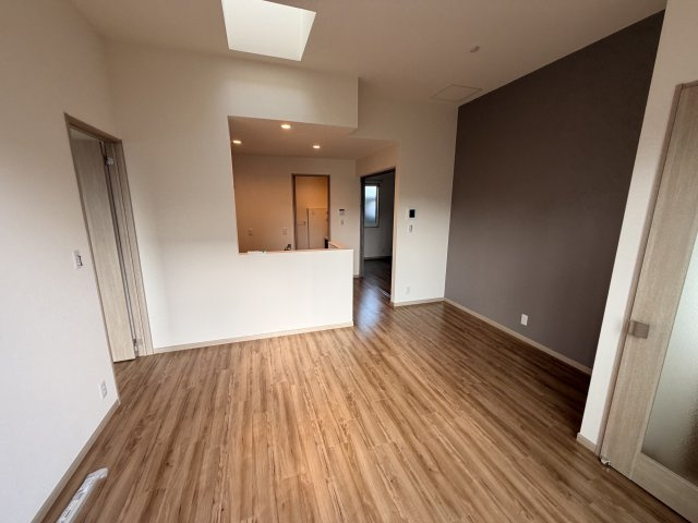 Loyal Pine Eastの居間・リビング