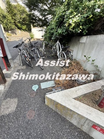 サニーハイマート下北沢の周辺