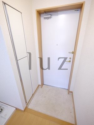 リトルフォレストの玄関|シューズBOX完備の玄関スペースです！