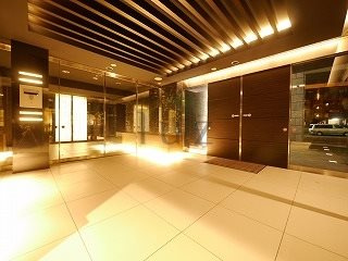 グランドガーラ横濱元町のエントランス