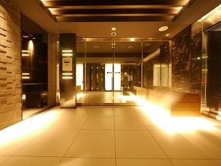 グランドガーラ横濱元町のエントランス