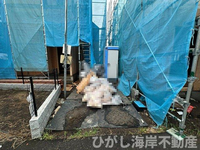 茅ケ崎市常盤町　新築戸建　全3棟の駐車場|9月8日撮影　工事中　駐車スペース