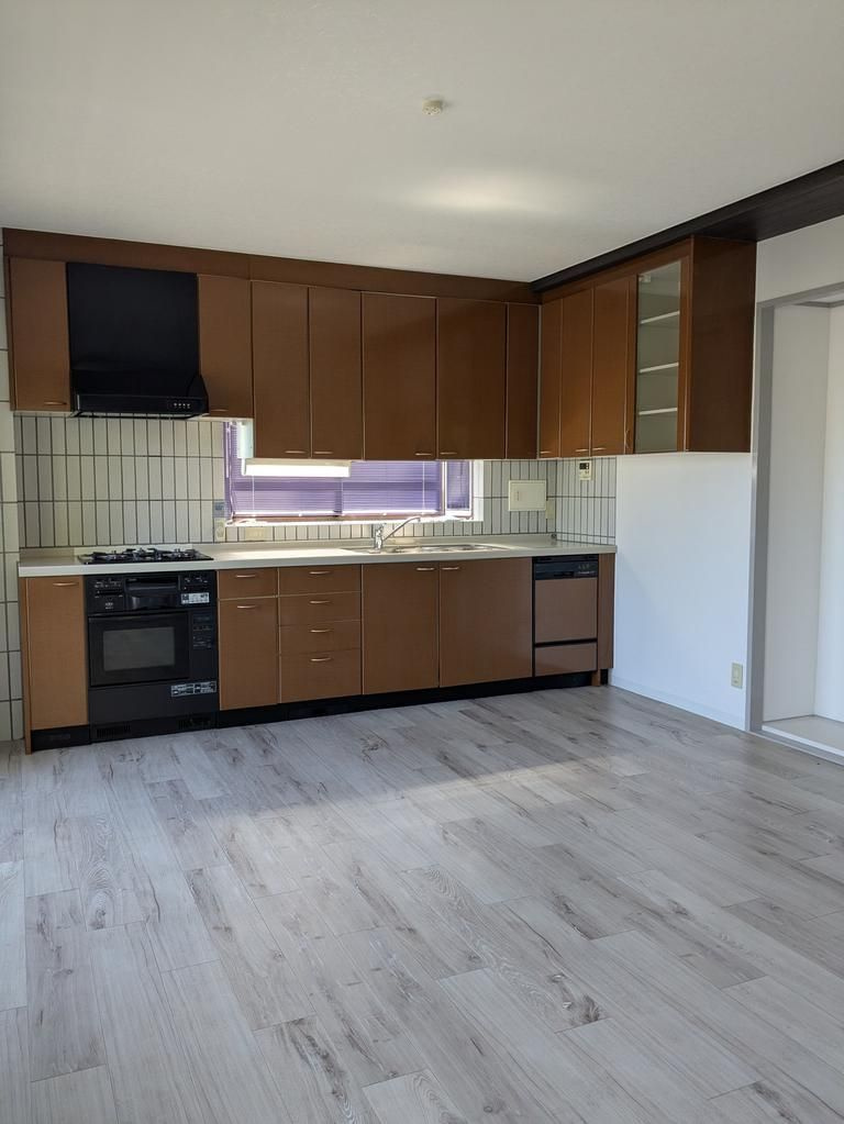 八幡市八幡石不動貸家のキッチン