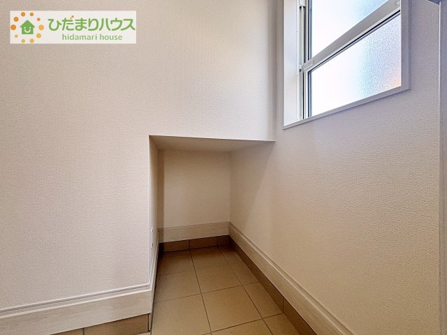 【その他】 | 土浦市小岩田東2丁目6期　新築戸建　2号棟 | 玄関脇のスペースは収納にも使えます♪