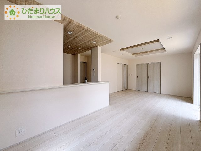【外観】 | 土浦市小岩田東2丁目6期　新築戸建　2号棟 | お友達や親戚とホームパーティもいいですね(*^^*)