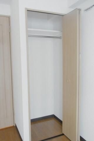 スカイコート本郷東大前第２の収納|クローゼット※別室参考写真です。