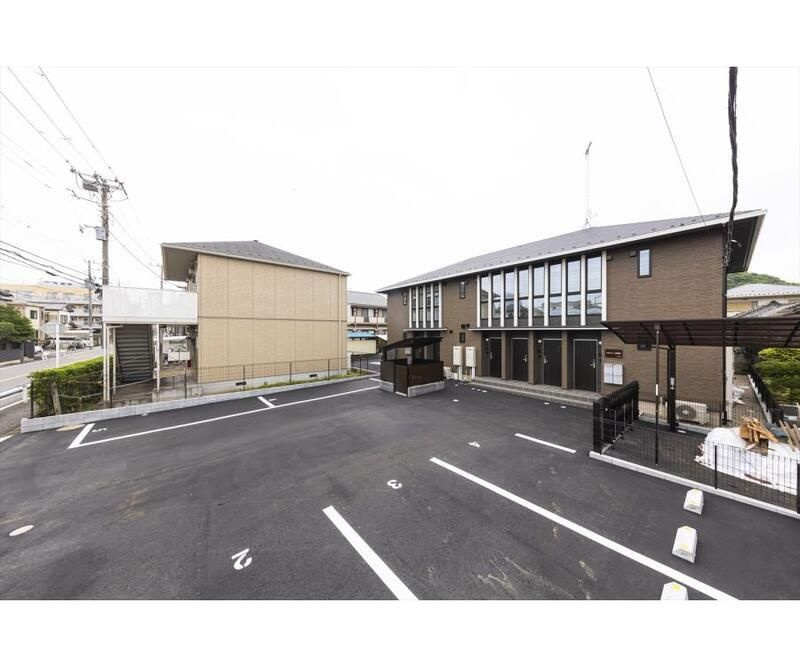 エストソレーユ津田沼の駐車場