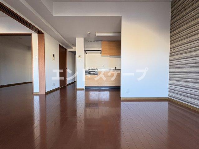 アーバンポイント高崎の居間・リビング|高崎、前橋のお部屋探しはエンドスケープまで！お客様の理想お聞かせ下さい♪