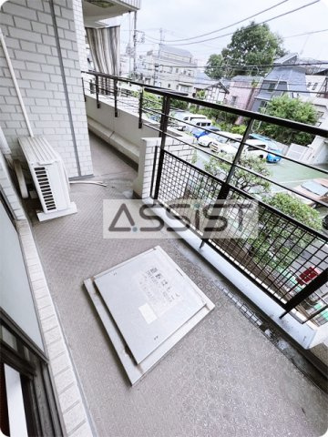 メゾンフォレストのバルコニー|別号室の参考写真です