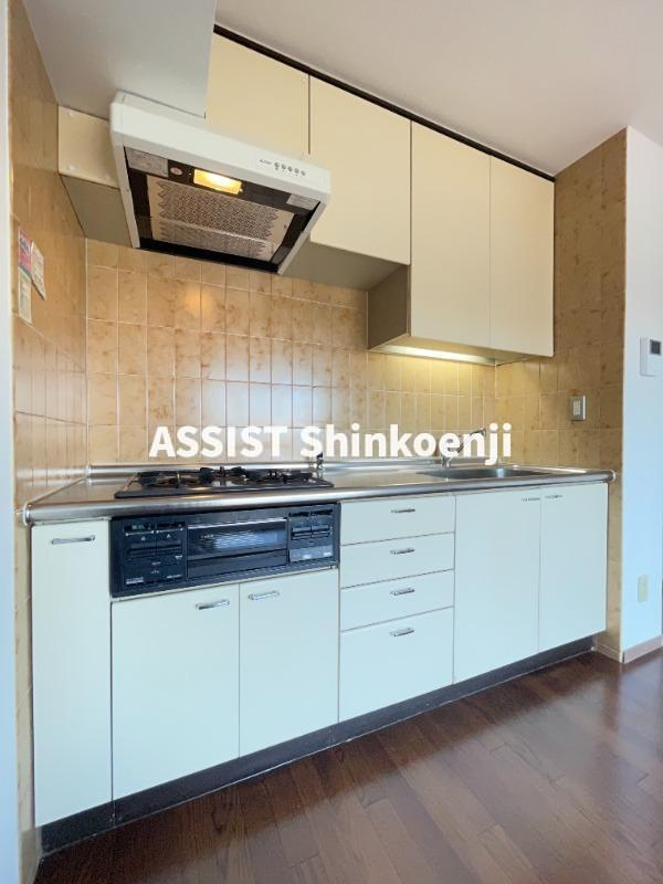 メゾンフォレストのキッチン|別号室の参考写真です