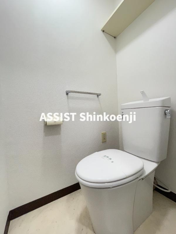 メゾンフォレストのトイレ|別号室の参考写真です