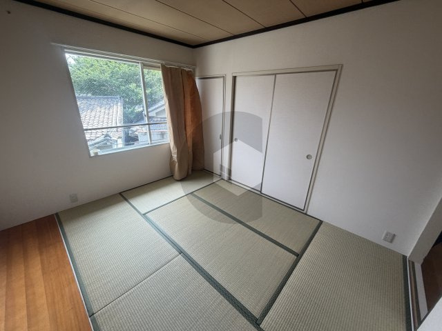 グリーンハイツ吉川の和室