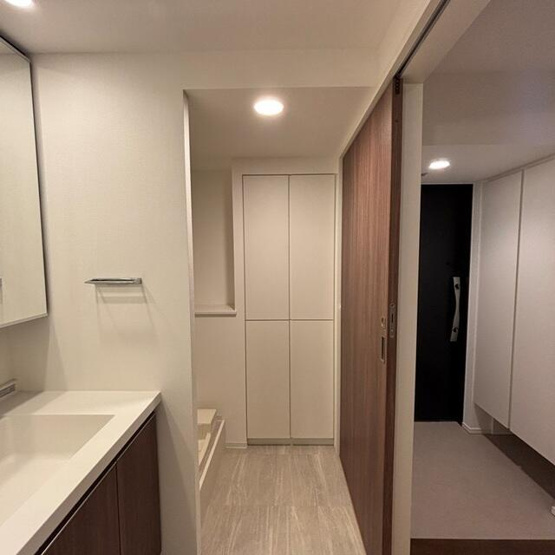 【洗面所】 | ※写真は同タイプ住戸です。