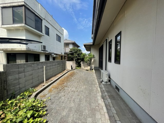 高松町　戸建の庭